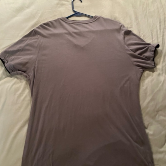 Guess Mens V Neck Shirt Short Sleeve - Picture 3 of 3